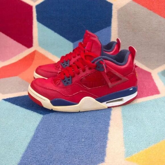 Air Jordan 4 Retro 'FIBA Size 7Y - Picture 1 of 7